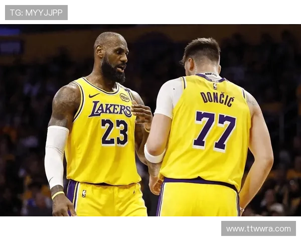 詹姆斯迎来NBA生涯新里程碑，助湖人轻松击败快船延续连胜纪录